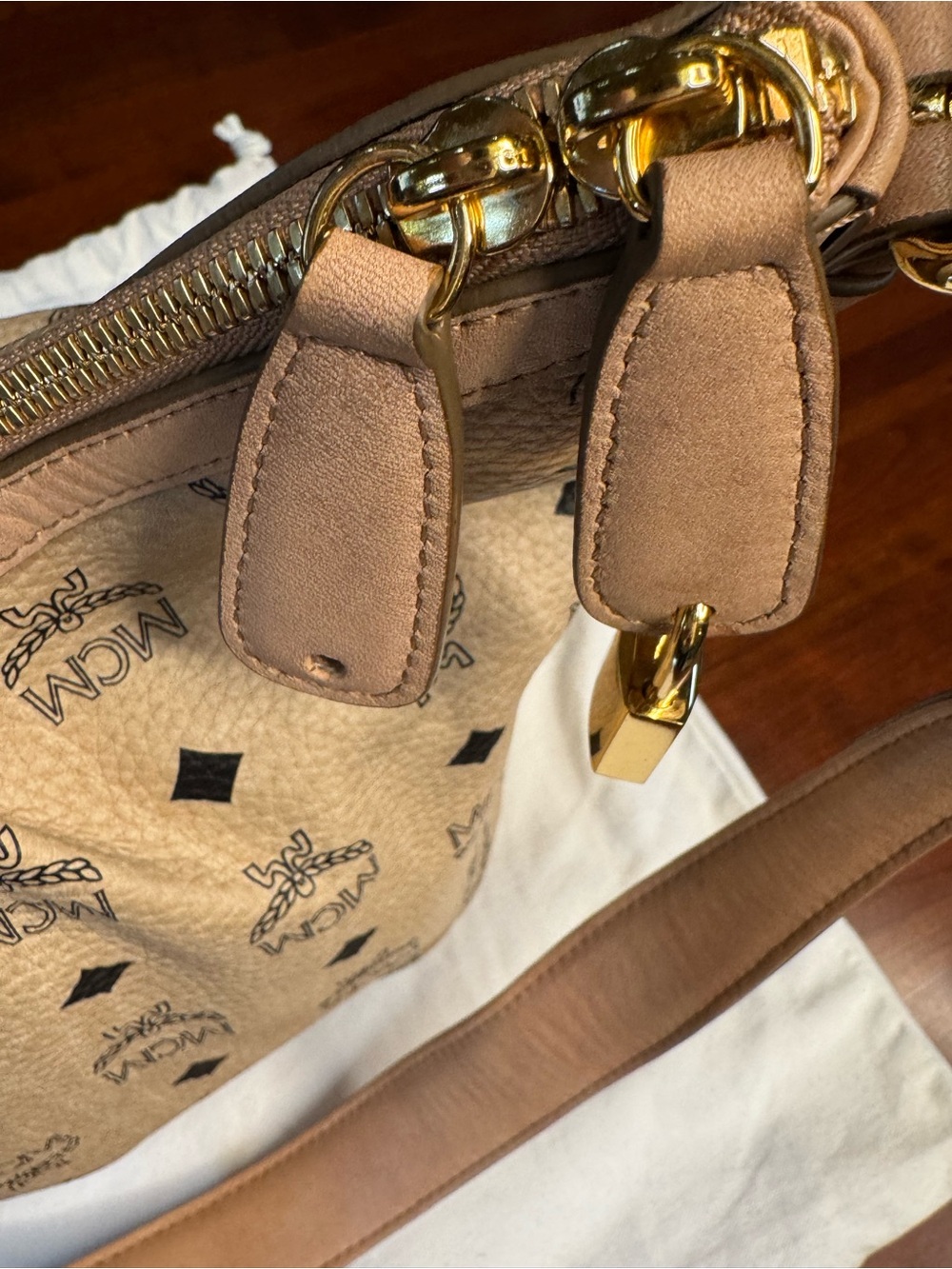 MCM Vintage Visetos 97027 ZipTop Shoulder Bag Tan Leather Gold Hardware NearMint - Picture 6 of 16